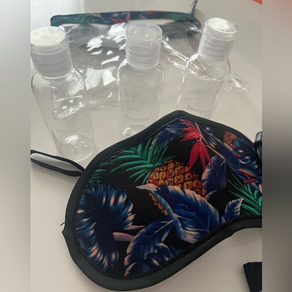 Travel pack…. NEVER USED - Picture 5 of 6